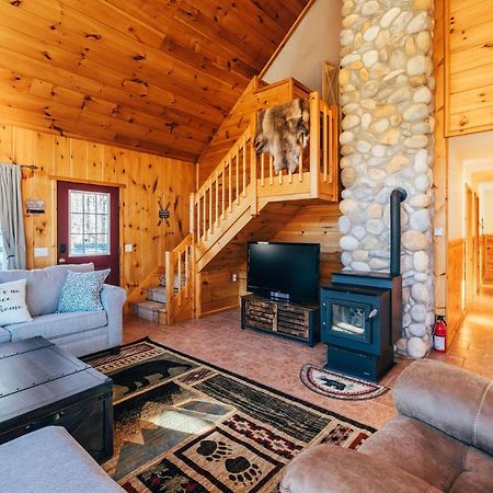 Ski Chalet W-Hot Tub, Only 3 Min To Sunday River Ski Lifts! Bethel Eksteriør billede