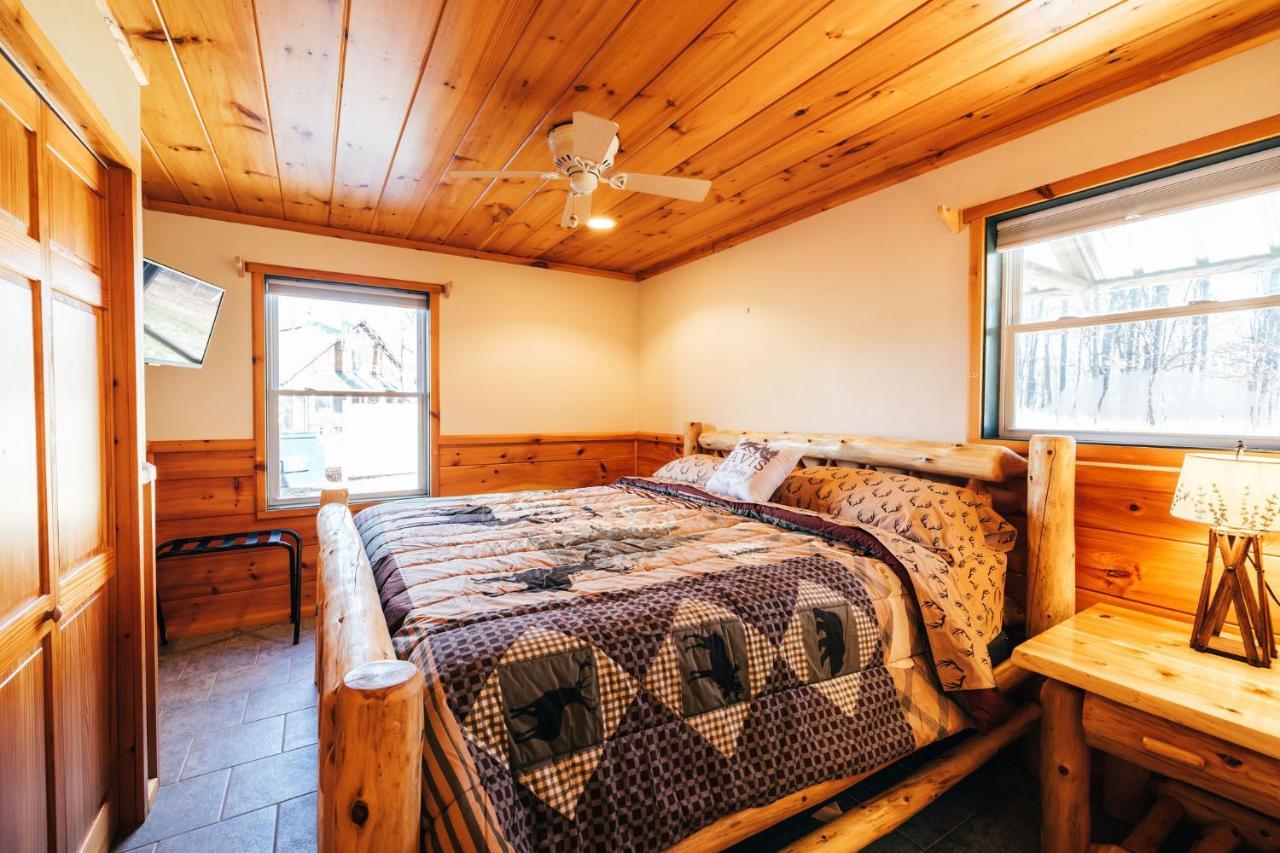Ski Chalet W-Hot Tub, Only 3 Min To Sunday River Ski Lifts! Bethel Eksteriør billede